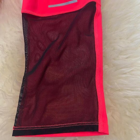NWT $85 THE NORTH FACE Women XS Capri Leggings Tights Running Gym Yoga NEON PINK - Picture 15 of 15
